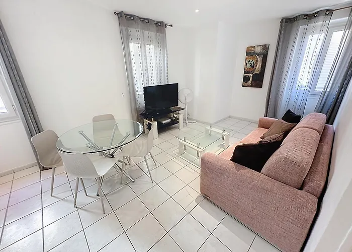 1 Bedroom Riouffe 206 2 Mins From Palais