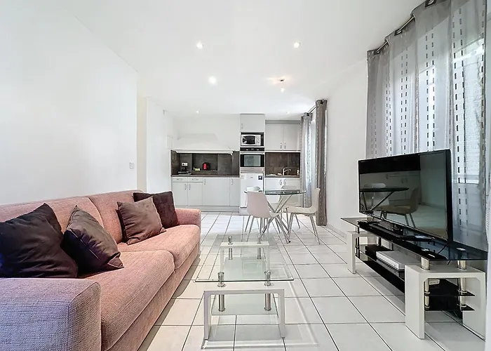1 Bedroom Riouffe 206 2 Mins From Palais *